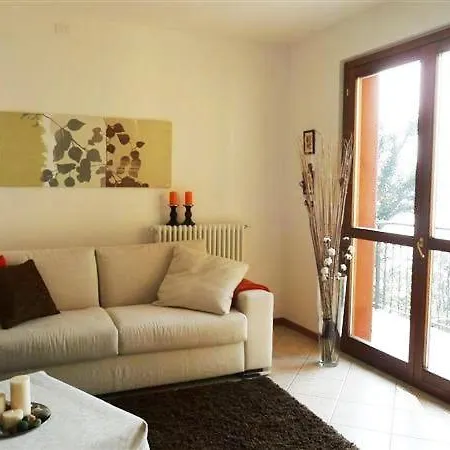 Sleeps 6 Pool Appartement
